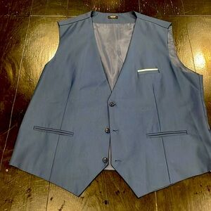 Men's Dress Best 3 Button